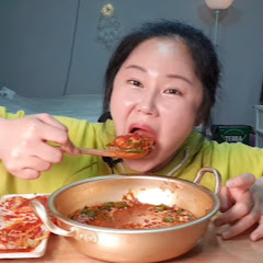 용용먹방 YongYong thumbnail