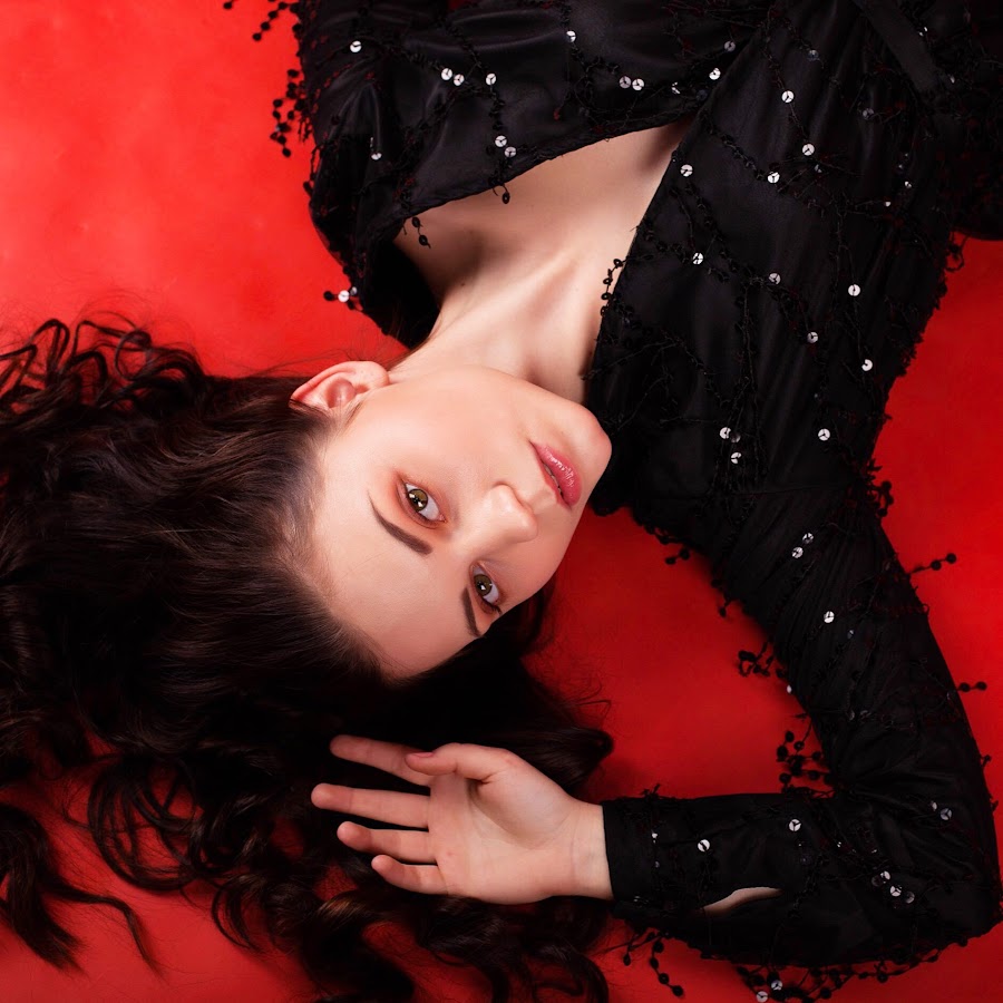 наташа королева с челкой. наташа королёва 2000. наташа королёва. наталья королева в молодости. королева декольте.