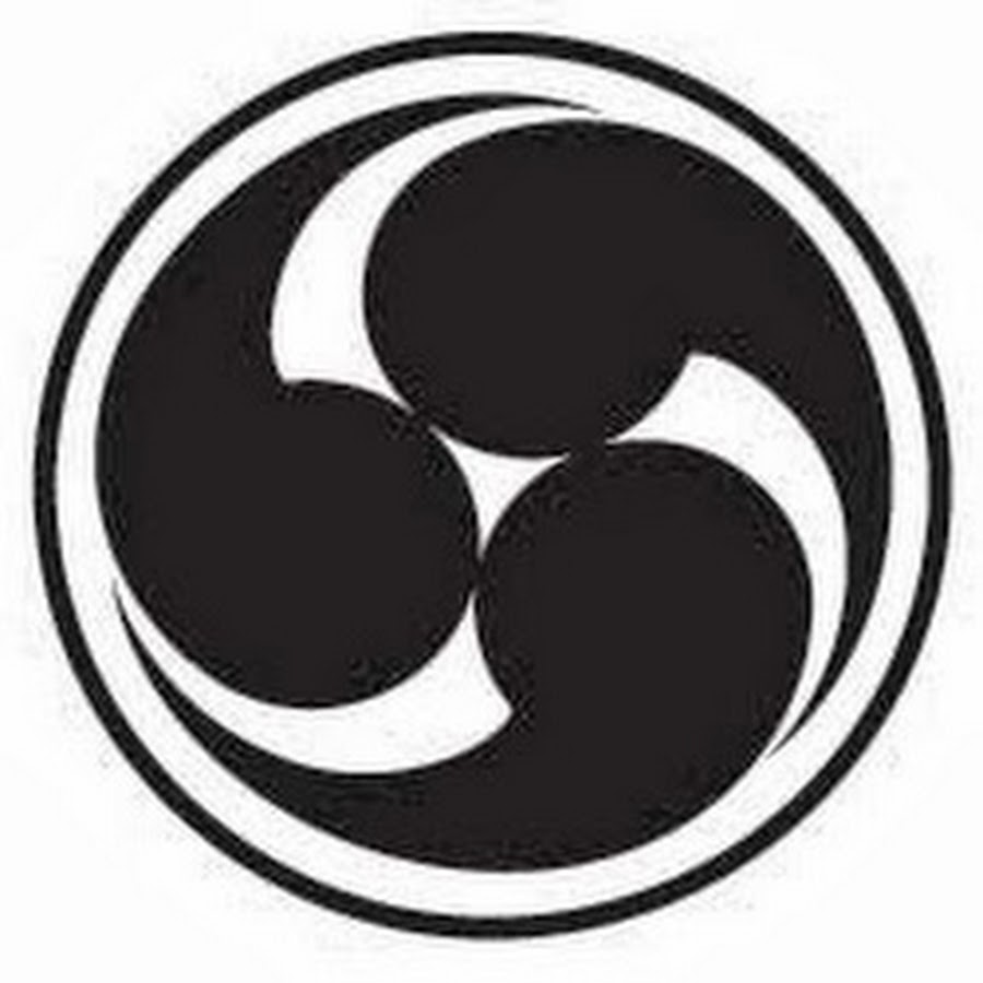 проклятая печа ь саске. красная запятая на прозрачном фоне. магатама инь янь. тату печать саске проклятая саске. символ клана томоэ.