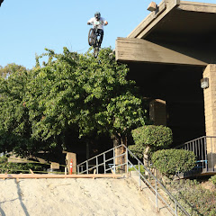 Thumbnail of related channel