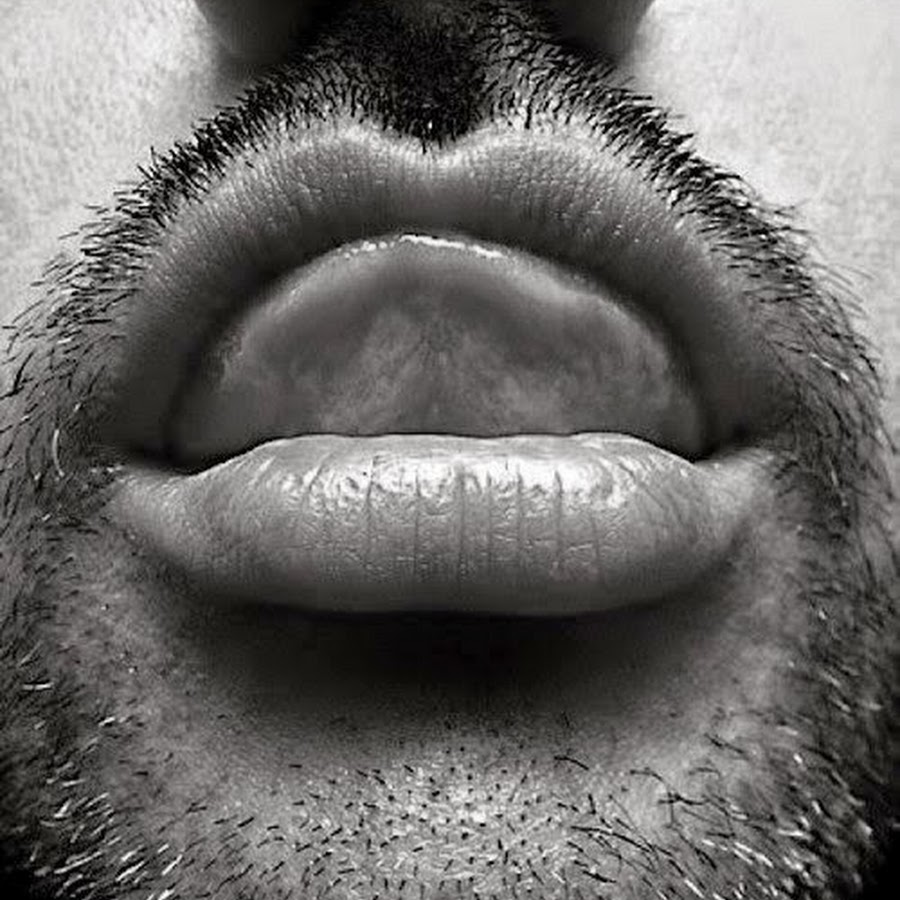 Губы мужчины характеристика. Губы мужские. Мужские губы поцелуй. Губы парня. Красивые мужские губы.