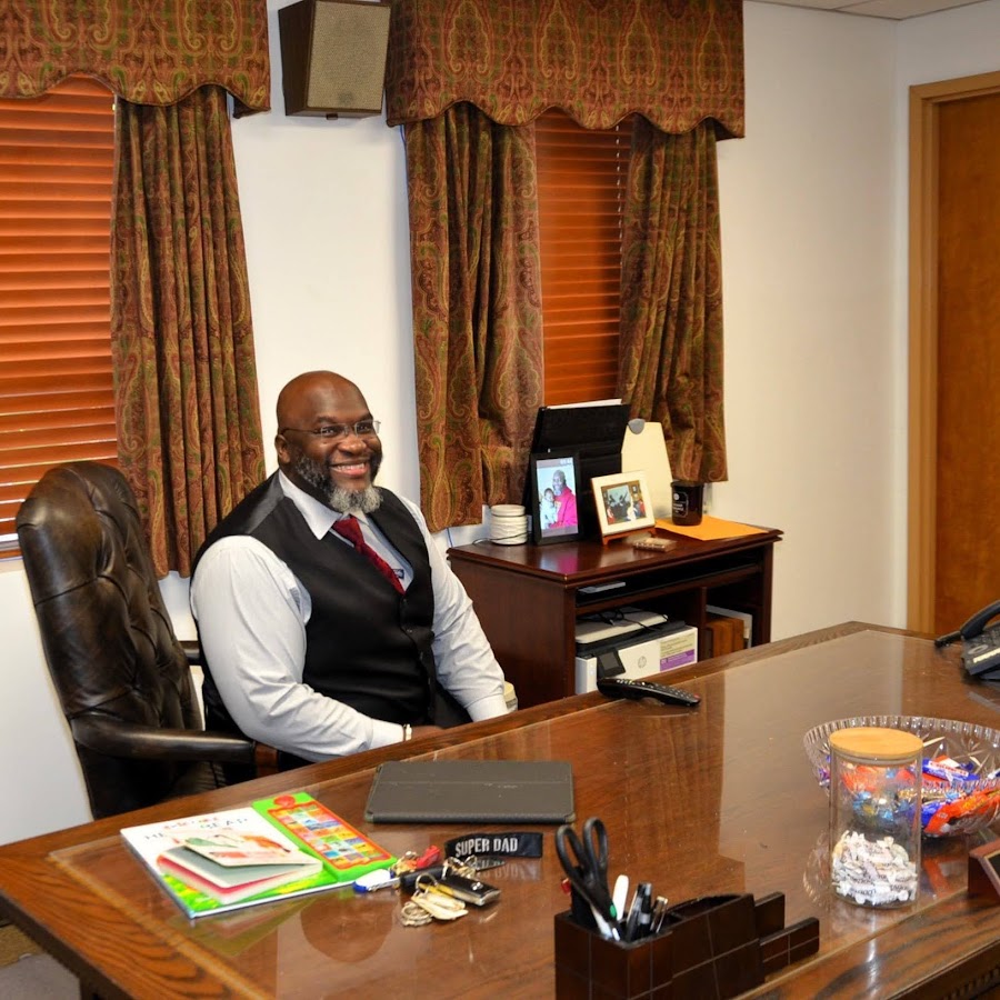 AMLnZuLIoK9bCmv11TsowNhfiQsqlQ95s8ySM8xrFT96A=s900ckc0x00ffffffnorj