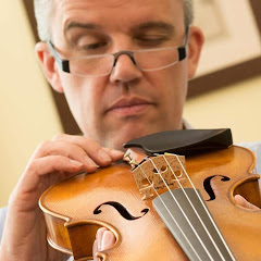 Thumbnail of related channel