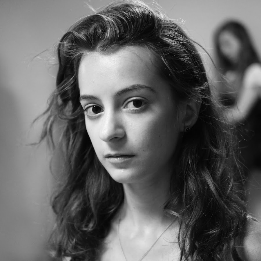 Лиза аникина фото в купальнике