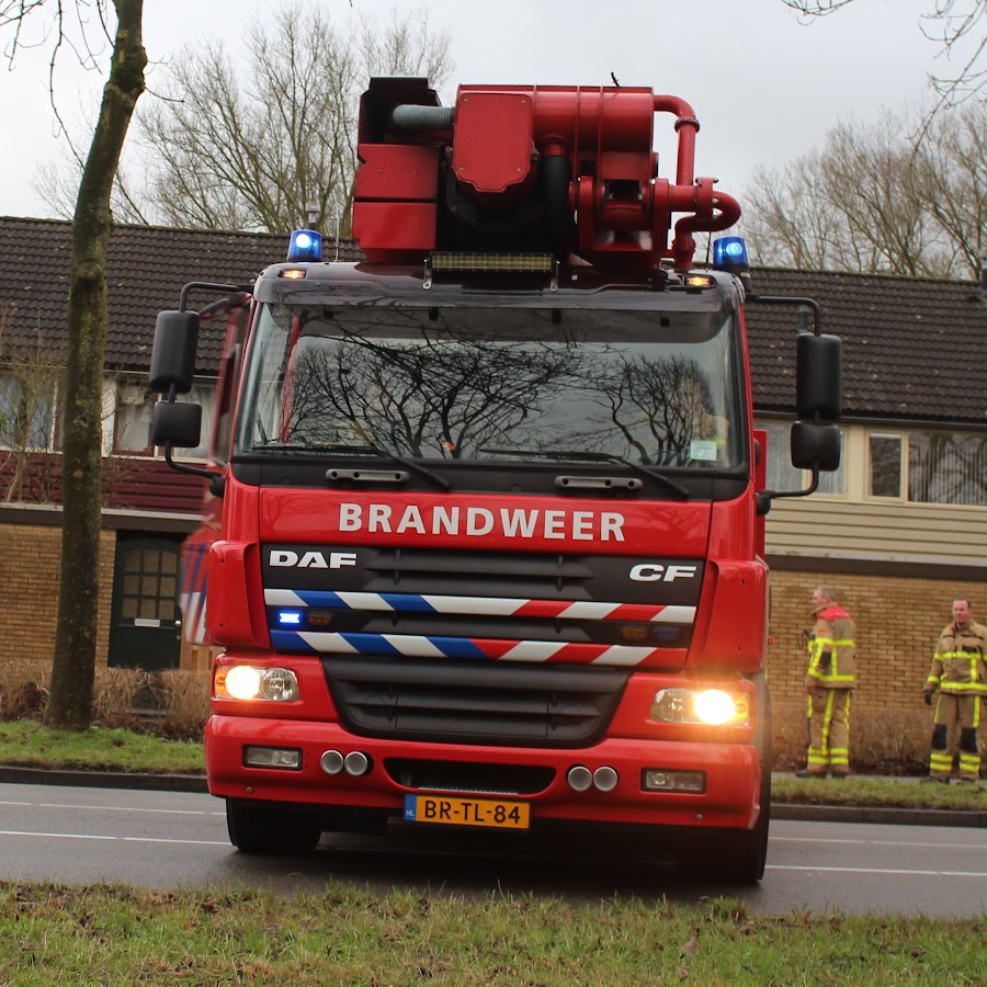 AMLnZuTK38aBsdS6HjuvaRs_quFkAcid3t6MfRFfM80AA=s900ckc0x00ffffffnorj