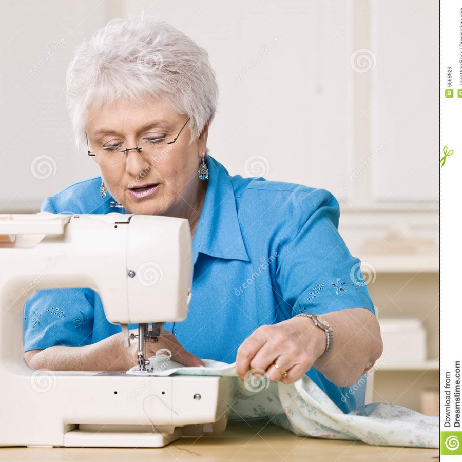 швея пенсионер. швейный цех. бабушка швея. швея пенсионер. бабушка швея.