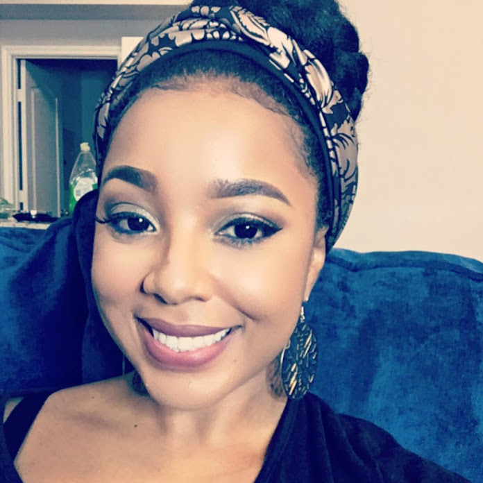 Dee Shanell Net Worth & Earnings (2026)