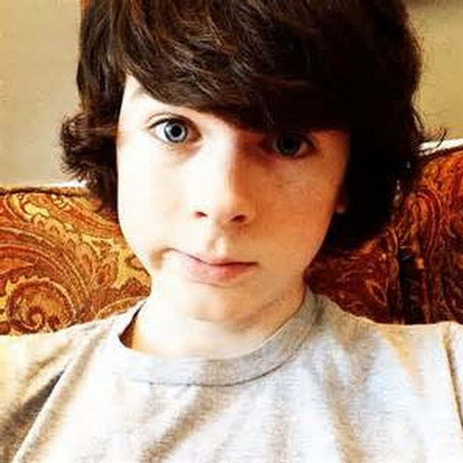 Chandler riggs - YouTube