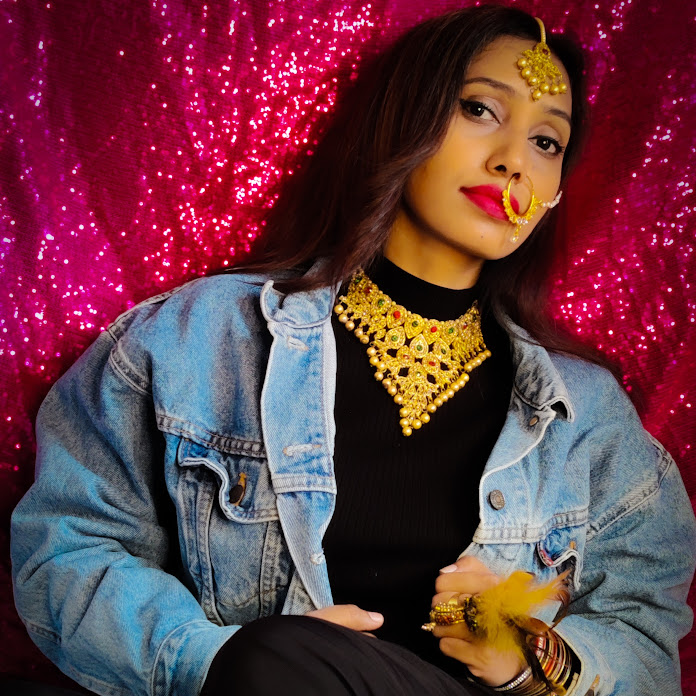 asheeya Net Worth & Earnings (2026)