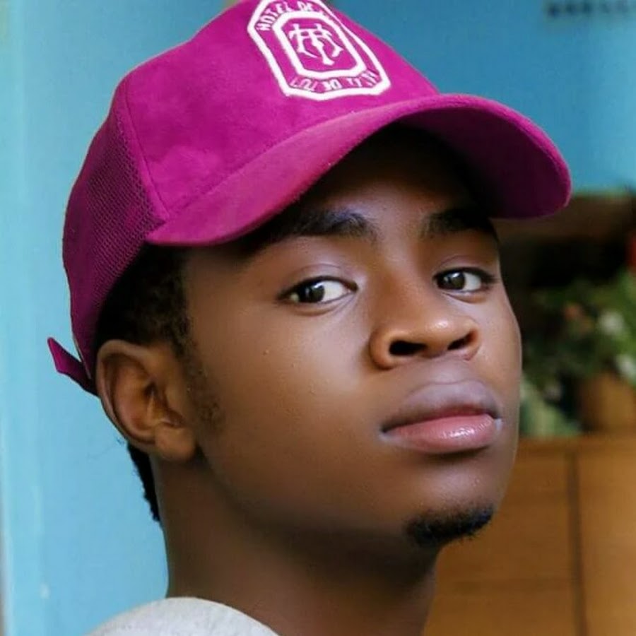 AMLnZu-dURf21SUIat-syxIIGOotWS7Rm3tZQexJhUN5pw=s900-c-k-c0x00ffffff-no-rj