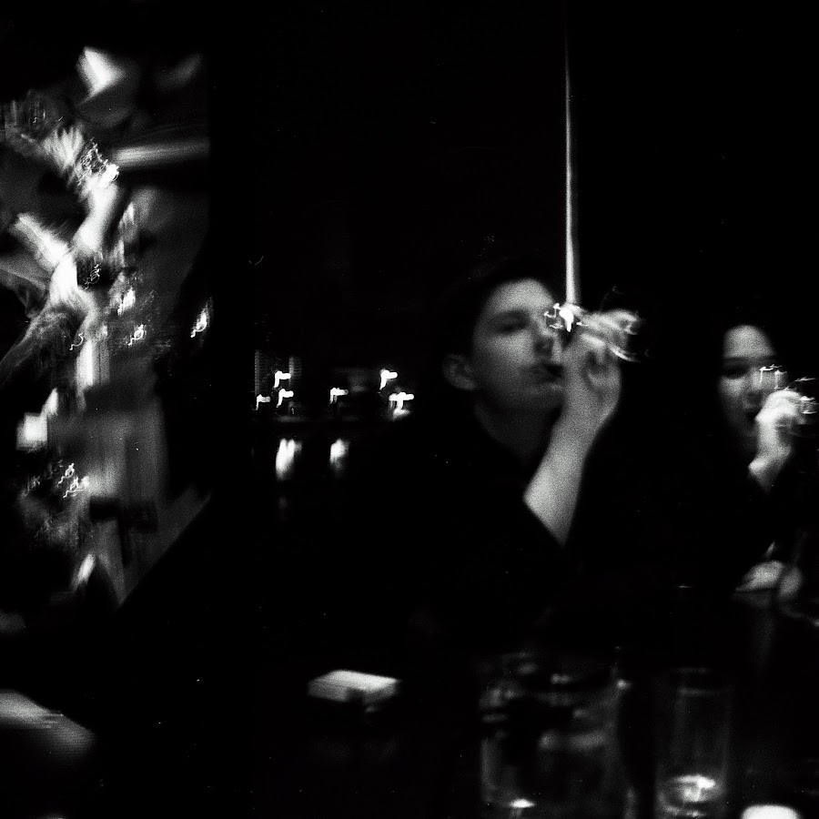 Рисую на стенах на голове кархарт песня