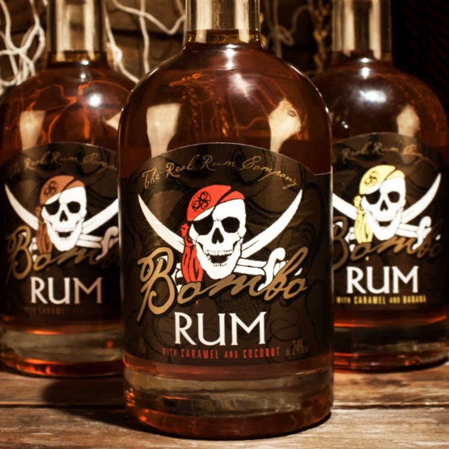 Первый алкогольный напиток. Пиратский Ром. Пиратский Ром этикетка. Пиратская бутылка. Ром напиток алкогольный.