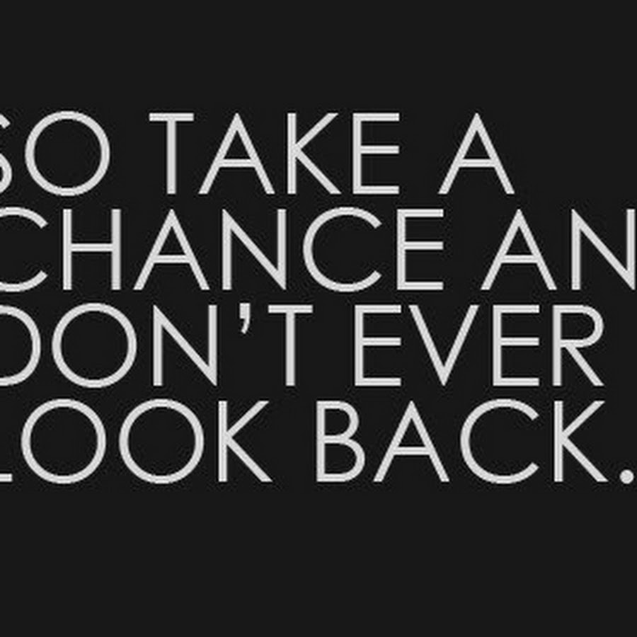 Надпись never look back. Looking back moving on. Never look back эскиз. Take back words. Never look back.
