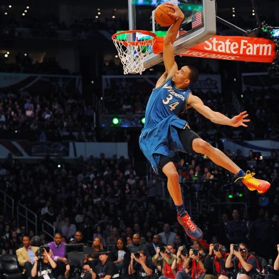 Кто прыгает выше всех. Мужчина в прыжке. Кто прыгает выше всех. Прыжки животных в длину. Фотография спортсмена, выполняющего прыжок в высоту.