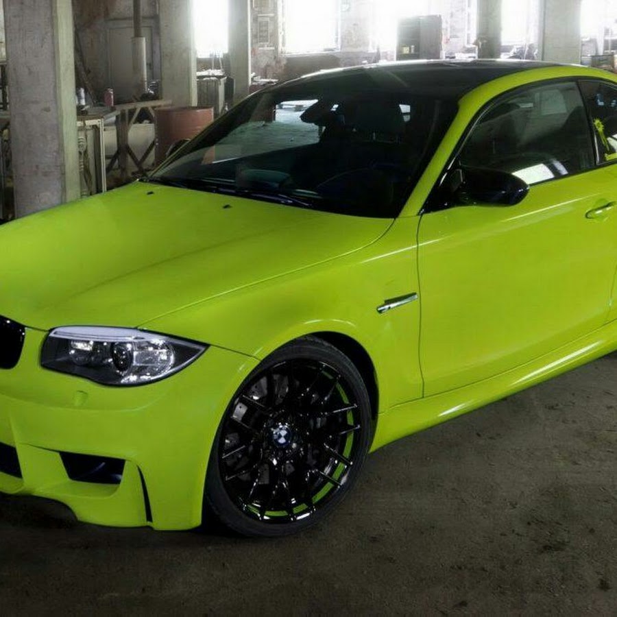 Цвет Lime Green BMW 3