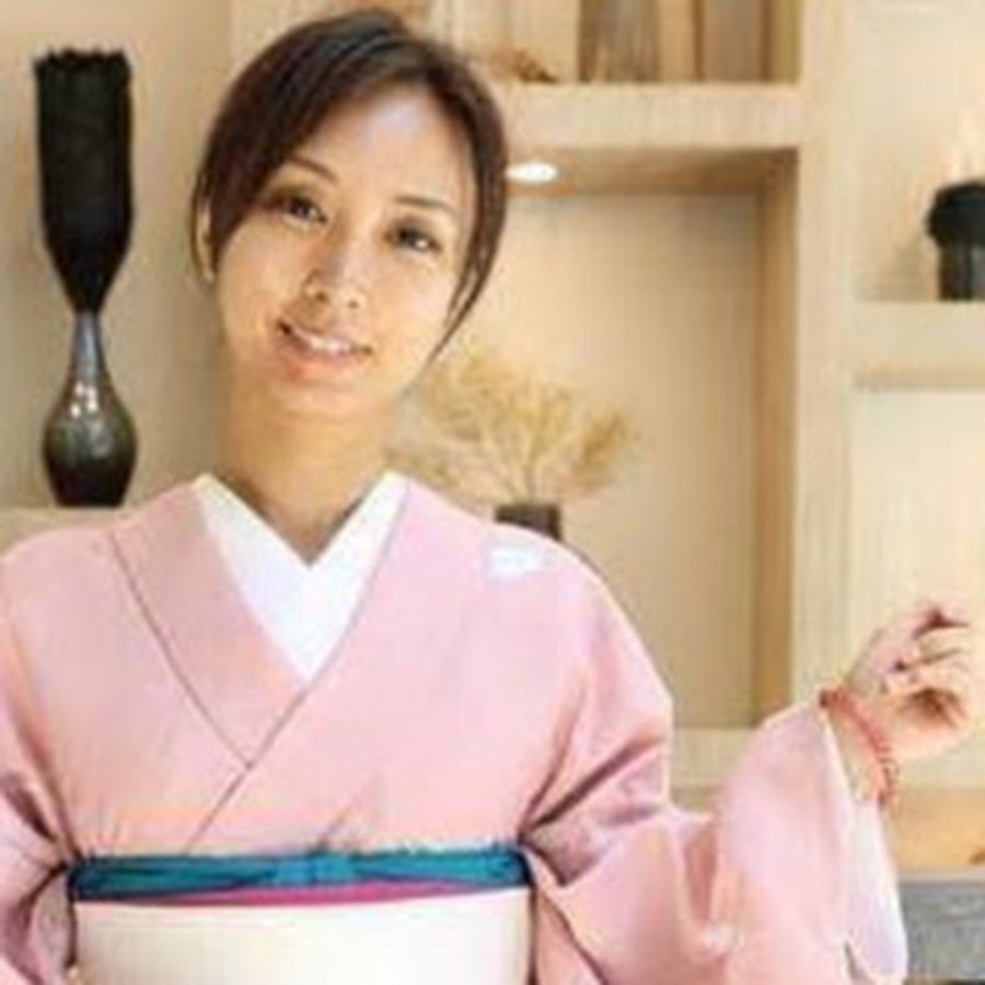 AMLnZu86Kb7vGeBNoK_2ksIg5BqJHxzEfZ_3V5ErmW6bkA=s900ckc0x00ffffffnorj