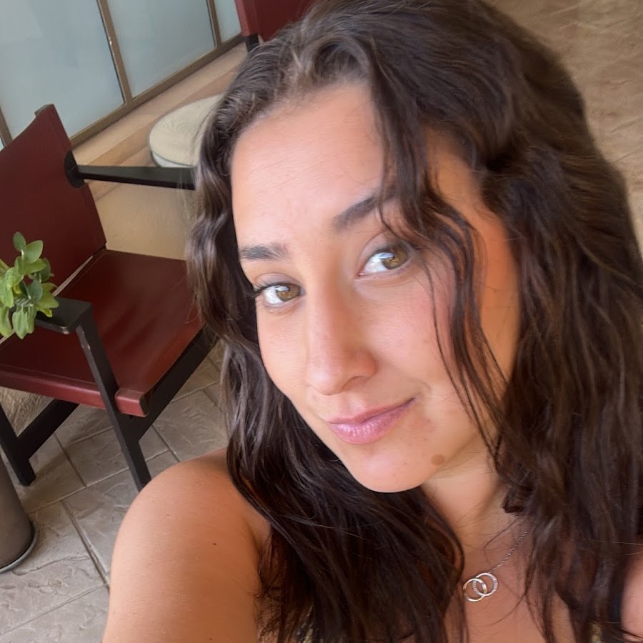 AMLnZu8I8h-5ppFrMZL4TEh8jj-PUl6IsurTT9ibmKoV-g=s900-c-k-c0x00ffffff-no-rj