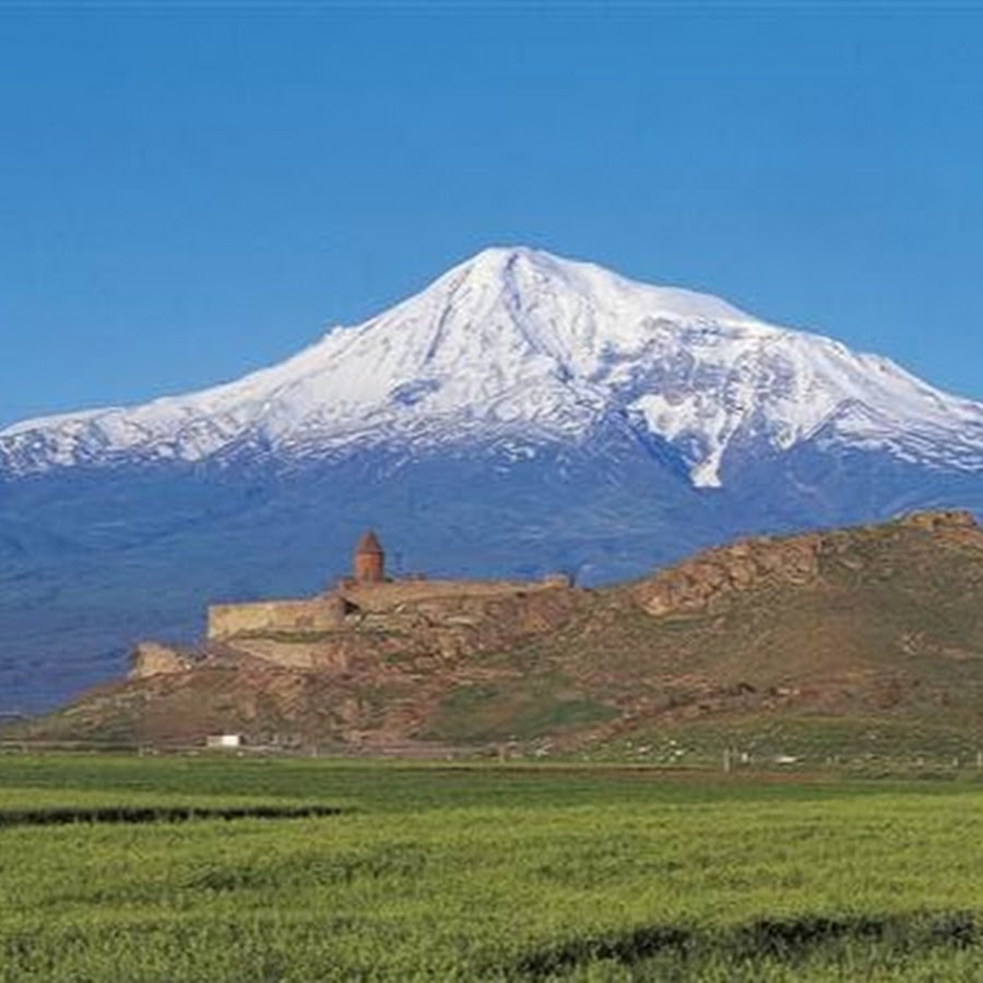 Гора Арарат со стороны Турции