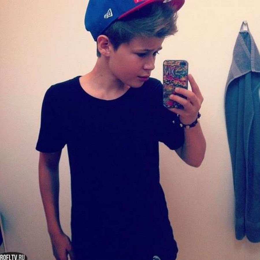 12 Летние пацаны делают нечто в ванной