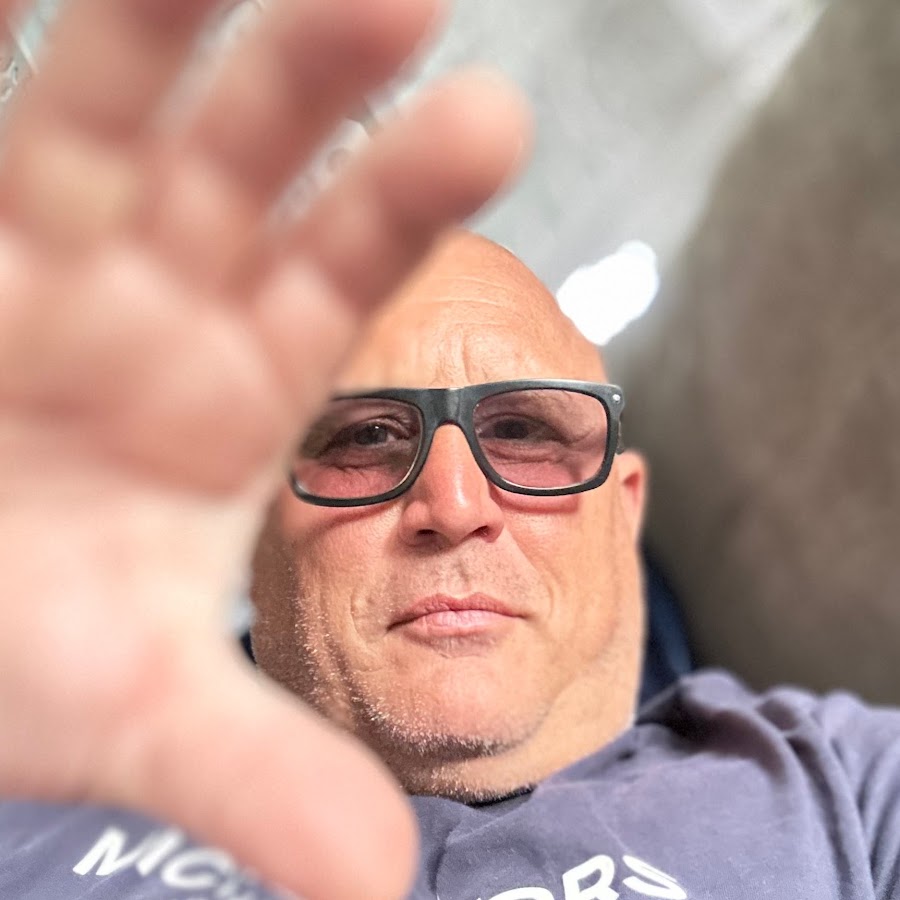 AMLnZu8V_CCmBJrUUBmwi21HyeCLYDif708CDYilFTJnKg=s900ckc0x00ffffffnorj