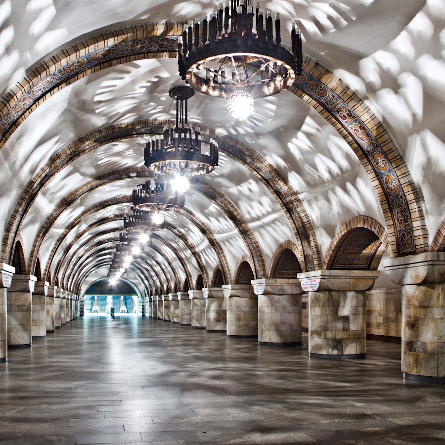 Золотые ворота станция метро