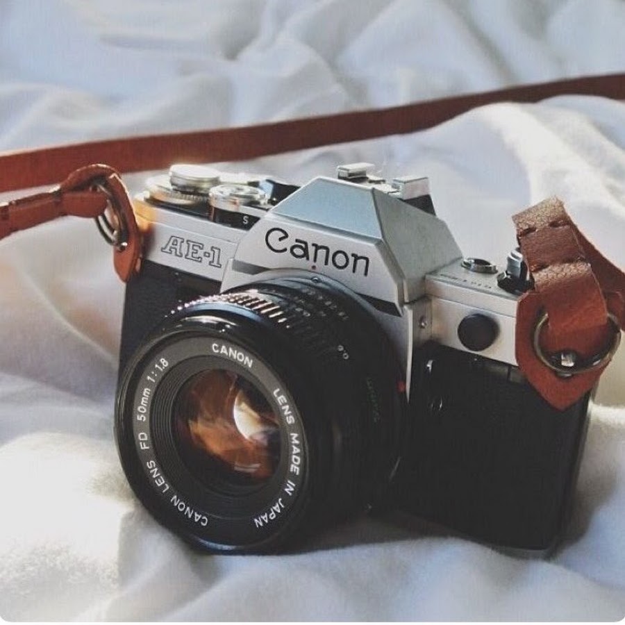 Пленочный фотоаппарат Canon AE-1