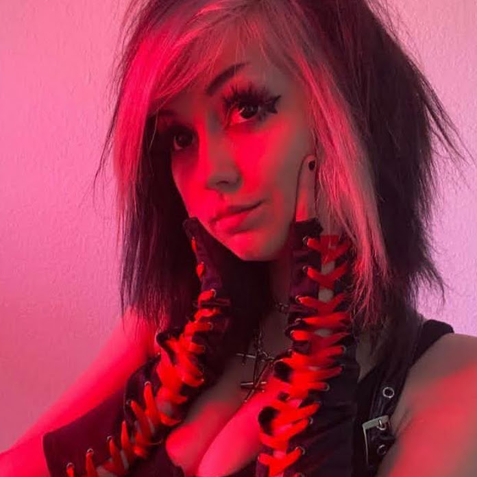 Yepitsstilltori Net Worth & Earnings (2026)