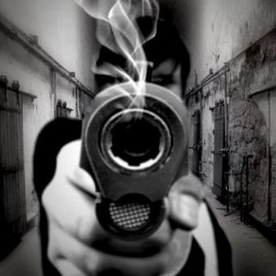 Чел со стволом