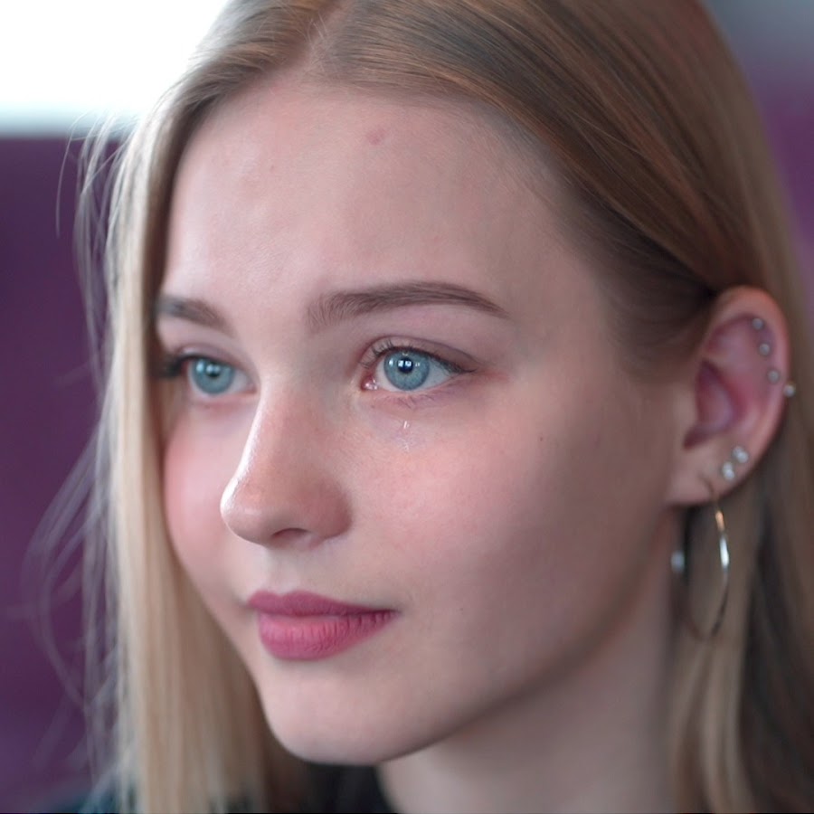 美女と雑草 Youtube