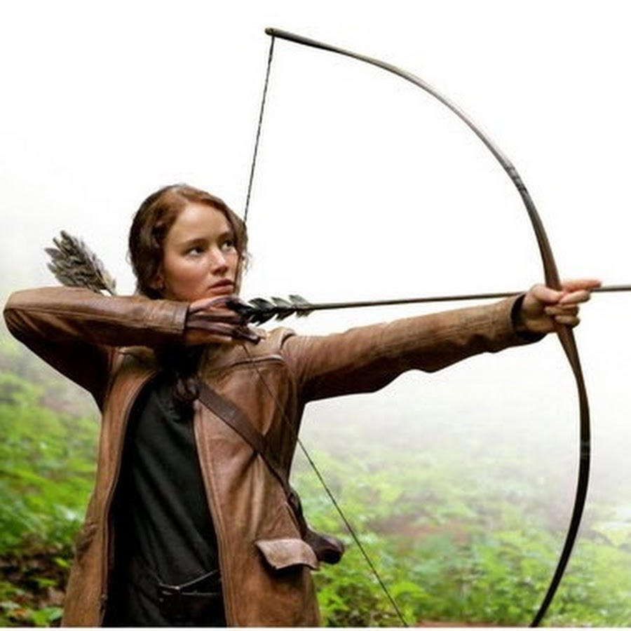 Bow and then. Bow and then. Лук и стрелы. Лук для стрельбы. Бэйли ноубл лучница.