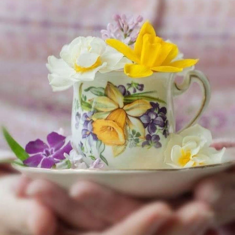 Доброго весняного ранку. Пожелание доброго утра на украинском. Доброго весняного ранку картинки українською мовою. Нарциссы и чай.