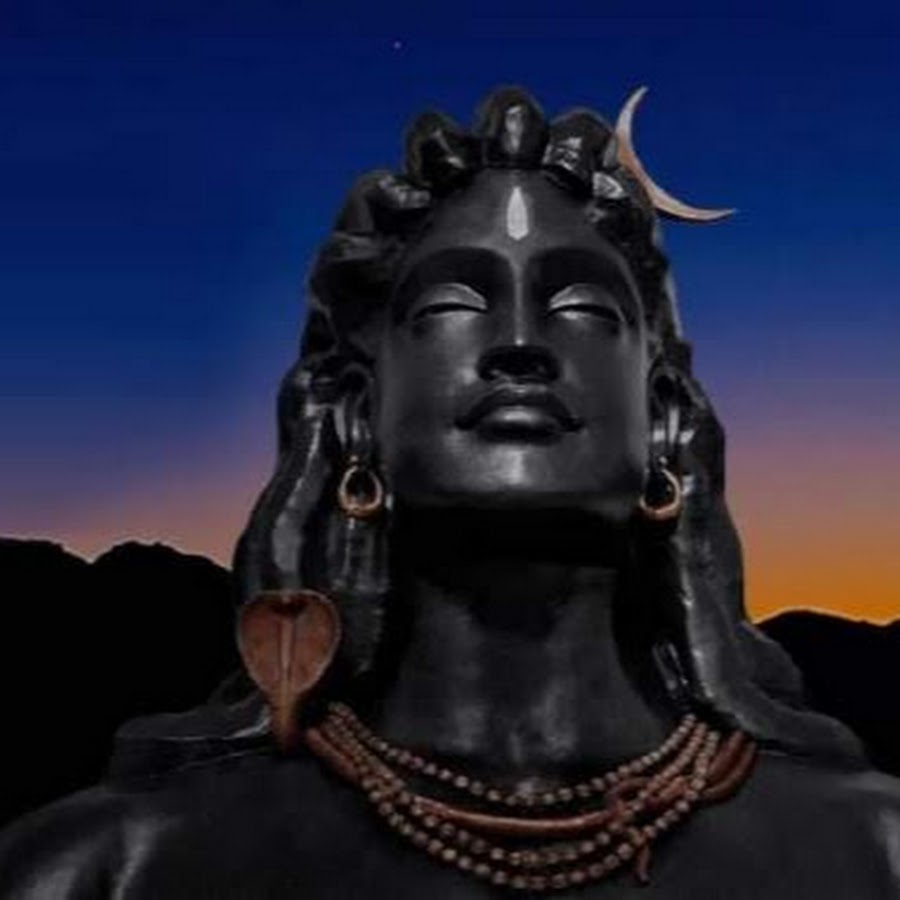 Статуя адийоги