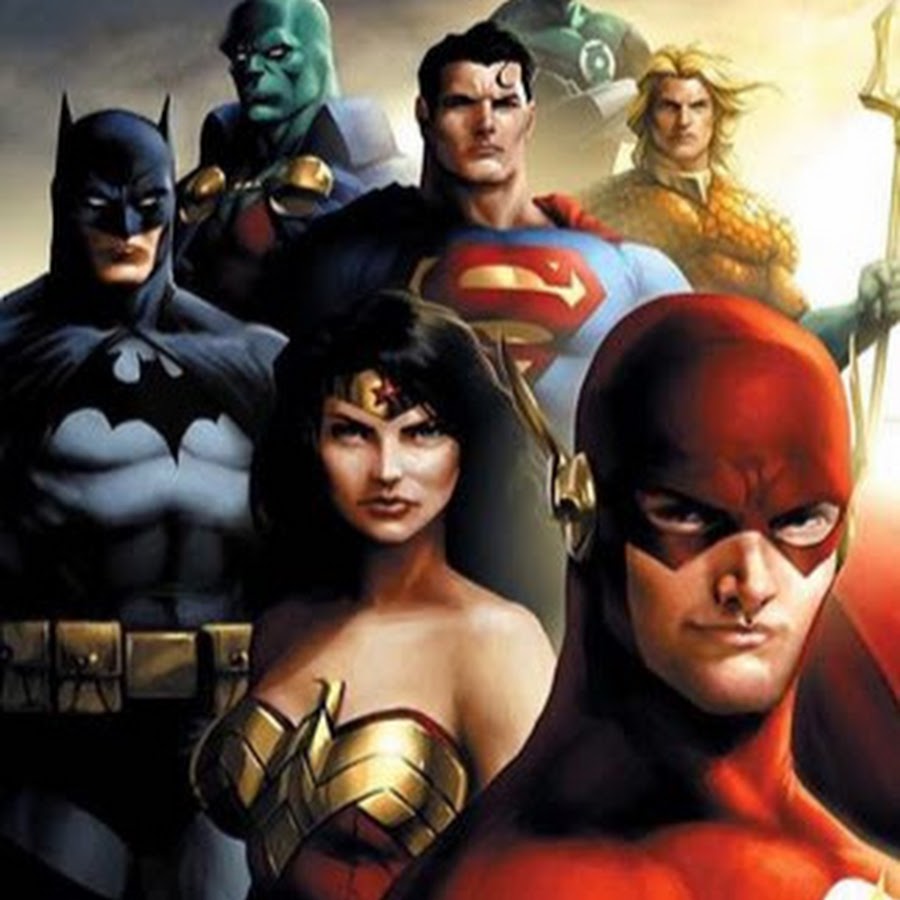 Разные костюмы супергероев. Белый фон с супергероями. Супергерои. Все супергерои все. Герой.