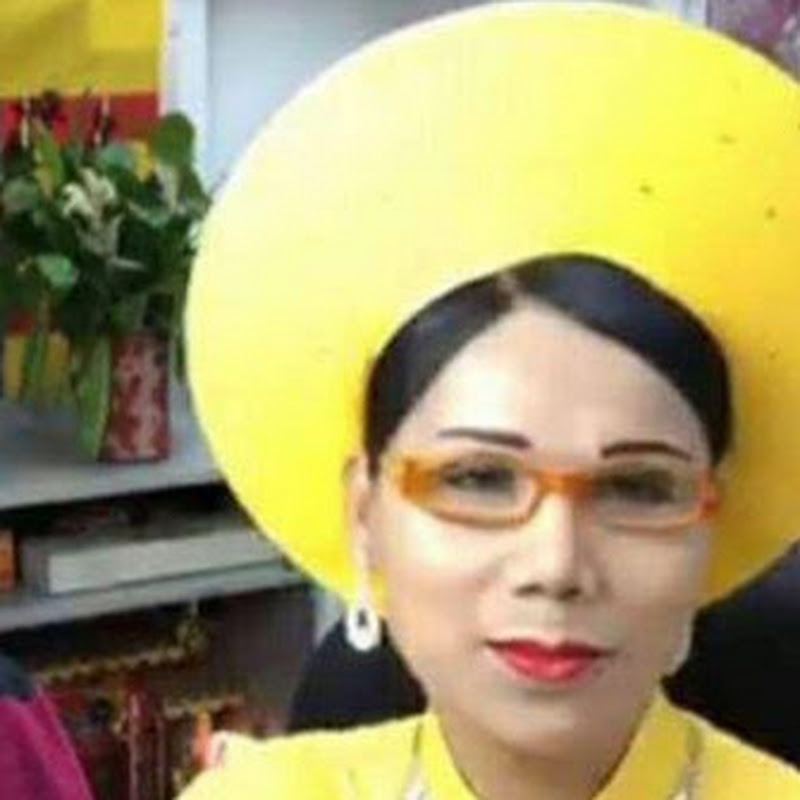 Lisa Phạm Khai Dân Trí