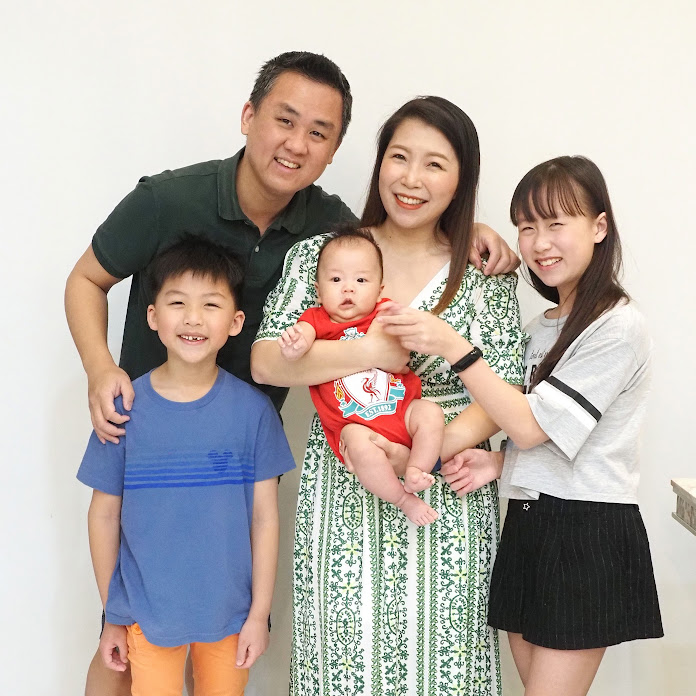 2MadamesTV Net Worth & Earnings (2026)