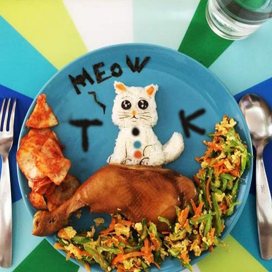Смешной обед. Креативный завтрак для детей. Блюда в виде кота. Блюдо в виде кошки. Еда в виде животных.