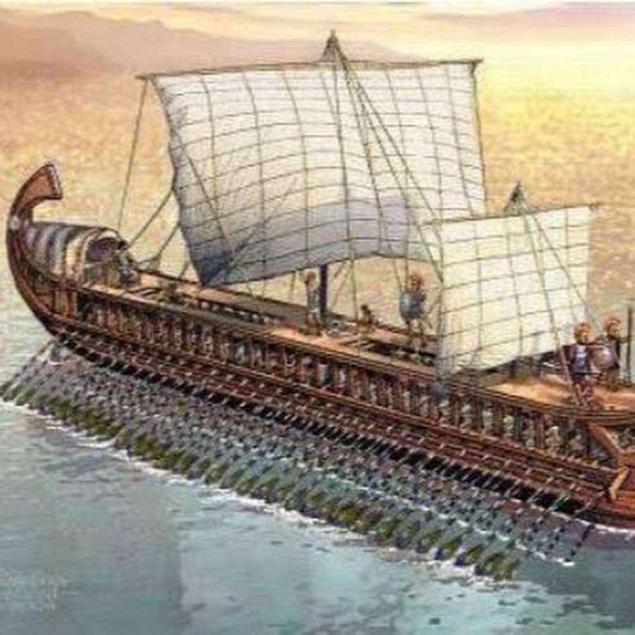 Как назывались греческие корабли. Древняя Греция трирема корабль. Триера это в древней Греции. Греческая трирема с тараном. Лодка Триера древней Греции.