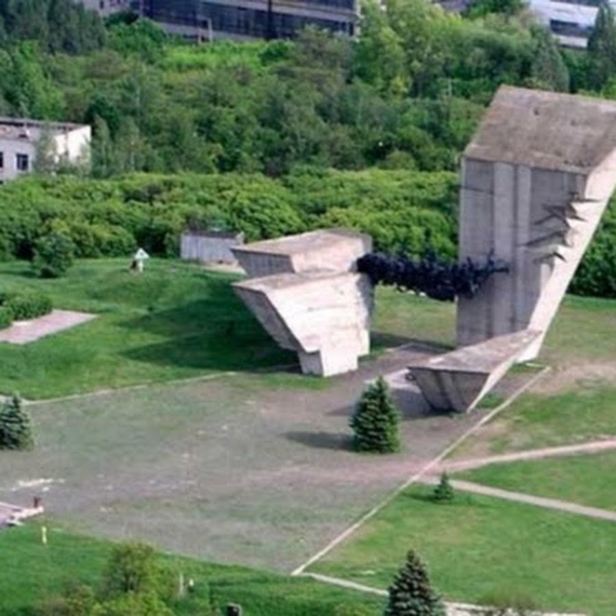 Гора в изюме