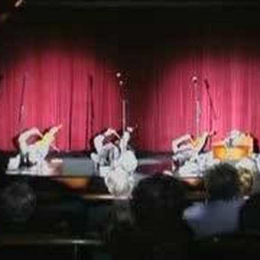 Graffiti Classics The Comedy String Quartet - YouTube