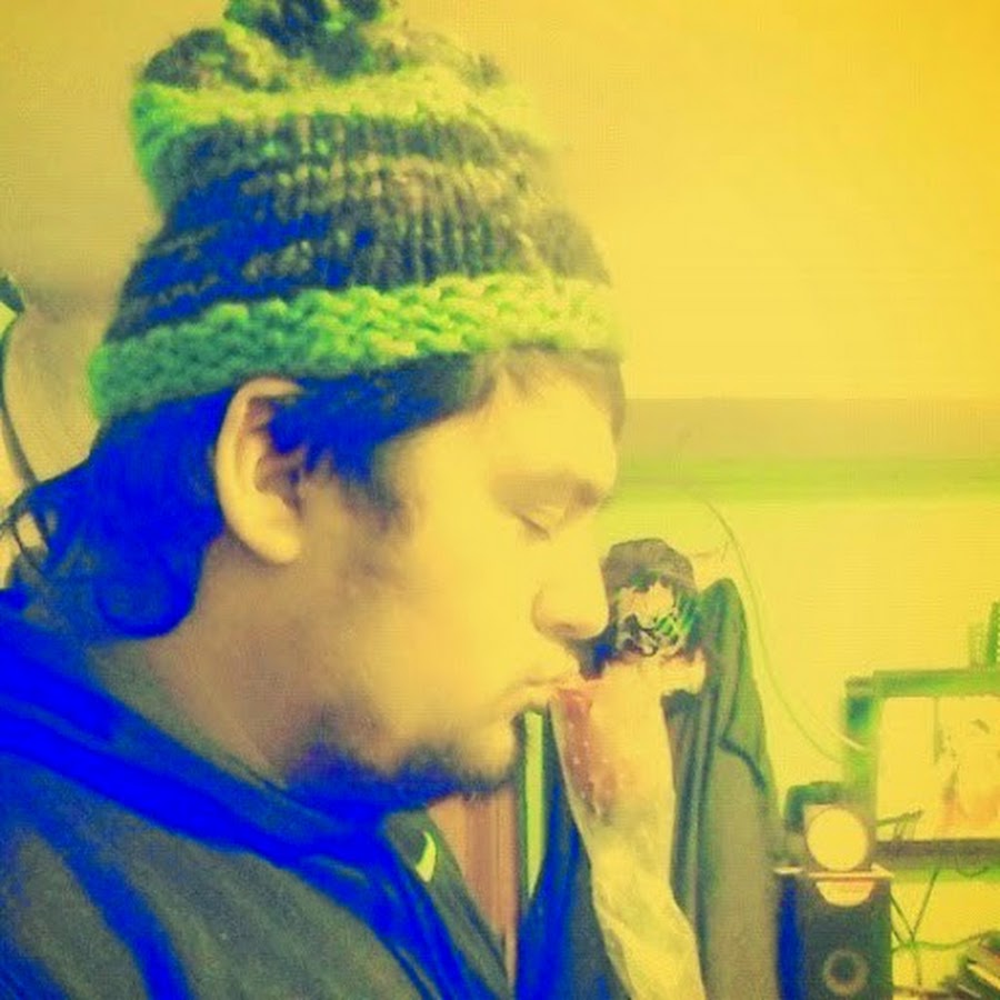 AMLnZu9jl5GvsDmy7oBUPaI011_NLElmxhbKZ0khWCiECg=s900-c-k-c0x00ffffff-no-rj