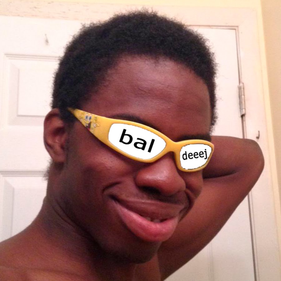 Чернокожий с выпученными глазами. Нигер с бананом. Nigger man. Nigger man. Самый черный человек.