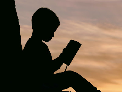 [最も好ましい] 読書 シルエット 976895-読書 シルエット 無料