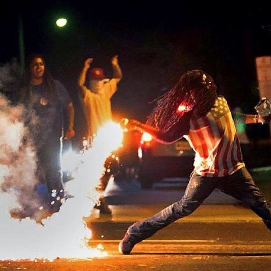 Burning ojai: our fire story poster. пожарные в испании. инферно взрыв. огонь полыхает. On fire песня 90.