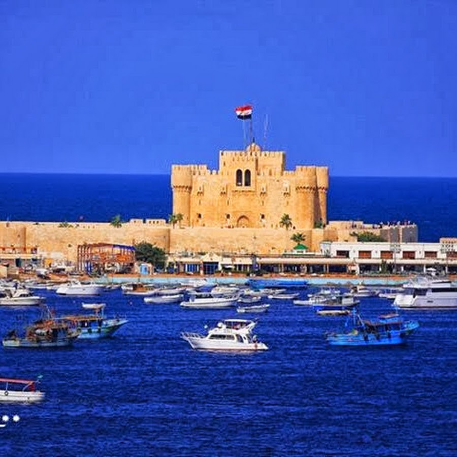 Город порт в египте 4. Порт марина хургада. Александрийский маяк крепость. Доходы суэцкого канала выросли почти до $7 млрд. Александрия египет море.