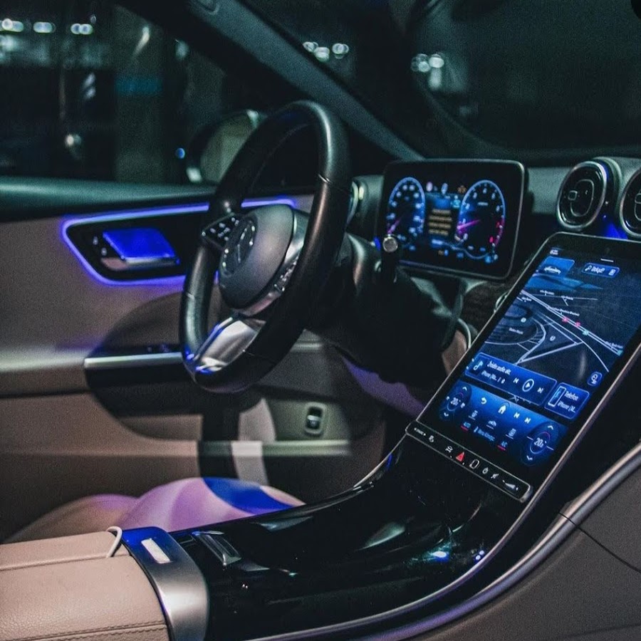 Буква r. Золотая буква r. Gold r. Золотая буква r. Золотые буквы.