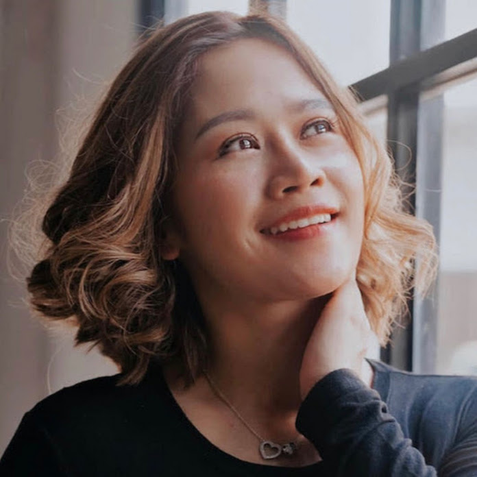 Farida Nurhan Net Worth & Earnings (2025)