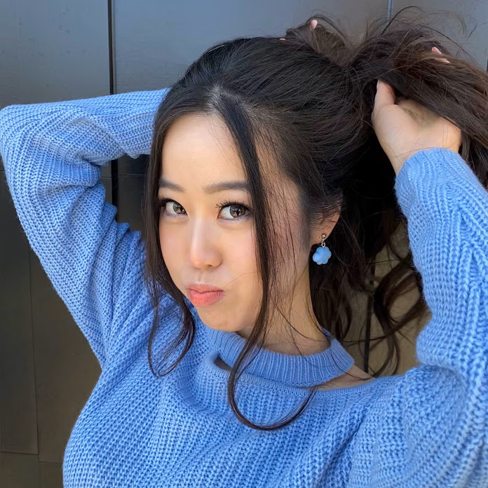 MissMangoButt Net Worth & Earnings (2026)