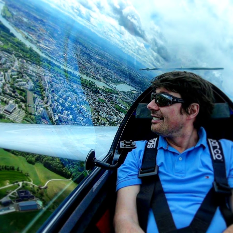 AMLnZu_9l92BkY2yIZzRHL53I-CZ2m64blhsRlM11ddk=s900-c-k-c0x00ffffff-no-rj