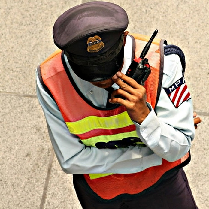 สองยาม Net Worth & Earnings (2026)