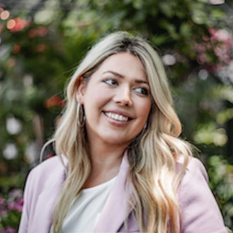 AMLnZu_KAW8mmih2oag7aR4vxZ6k_c22OGLNbHZSKHLA=s900ckc0x00ffffffnorj